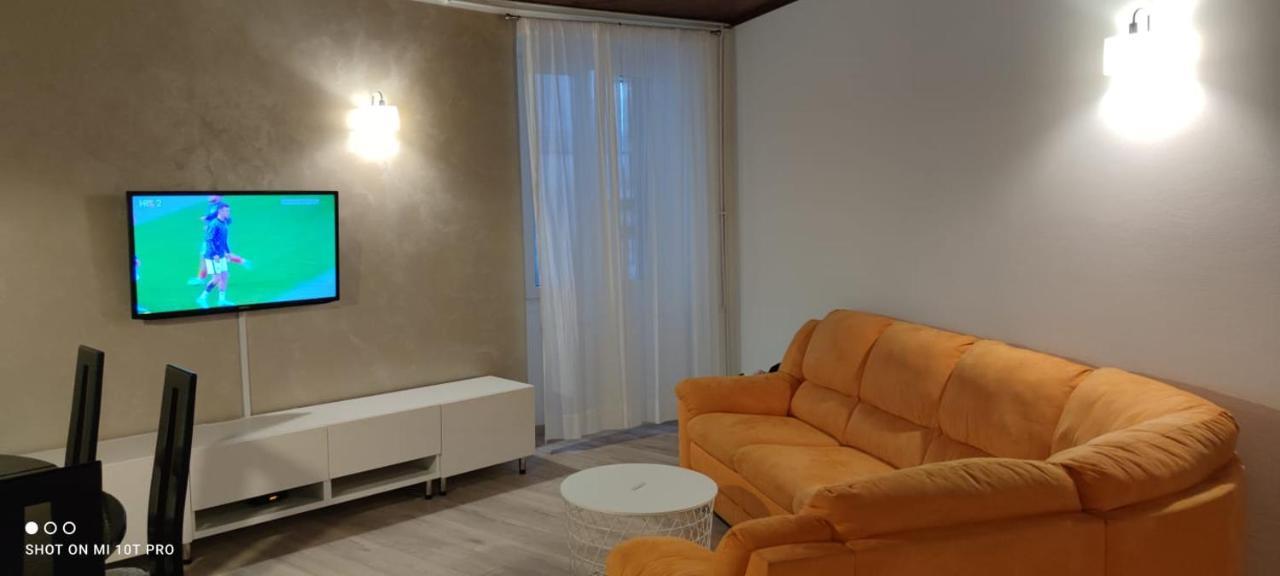 Apartman R&R,3 Room Apartman In The Center 希贝尼克 外观 照片
