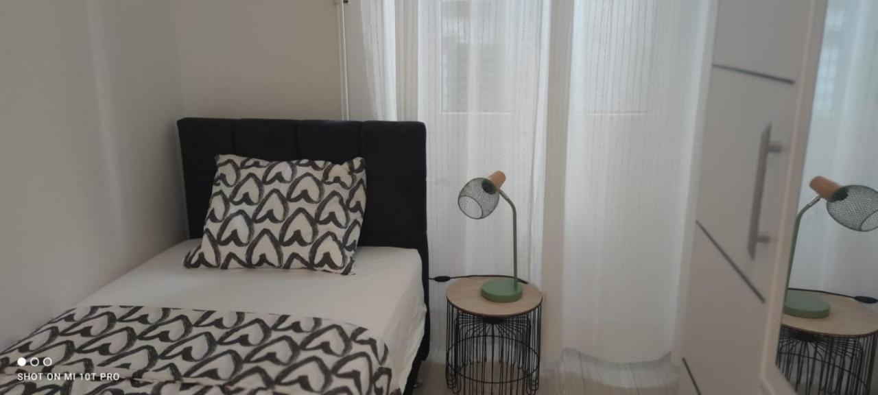 Apartman R&R,3 Room Apartman In The Center 希贝尼克 外观 照片